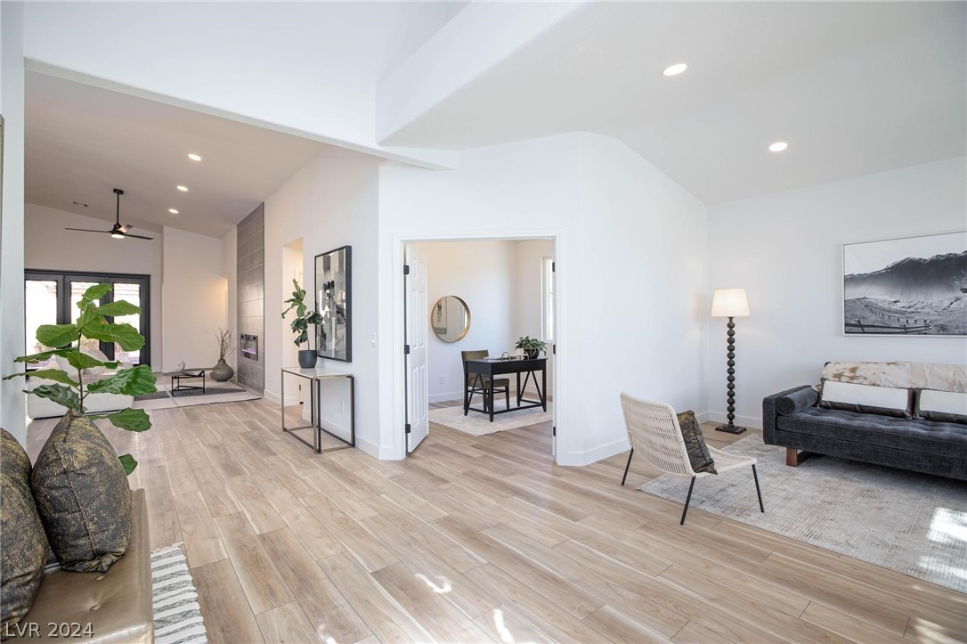 1174 Mirage Lake Street