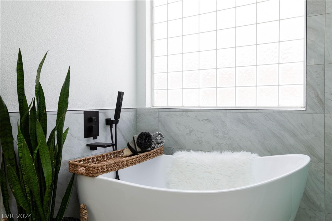 1174 Mirage Lake Street