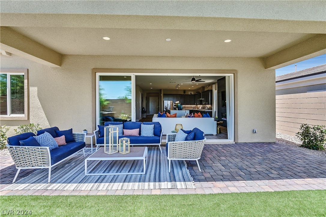 10167 Tree Blossom Avenue