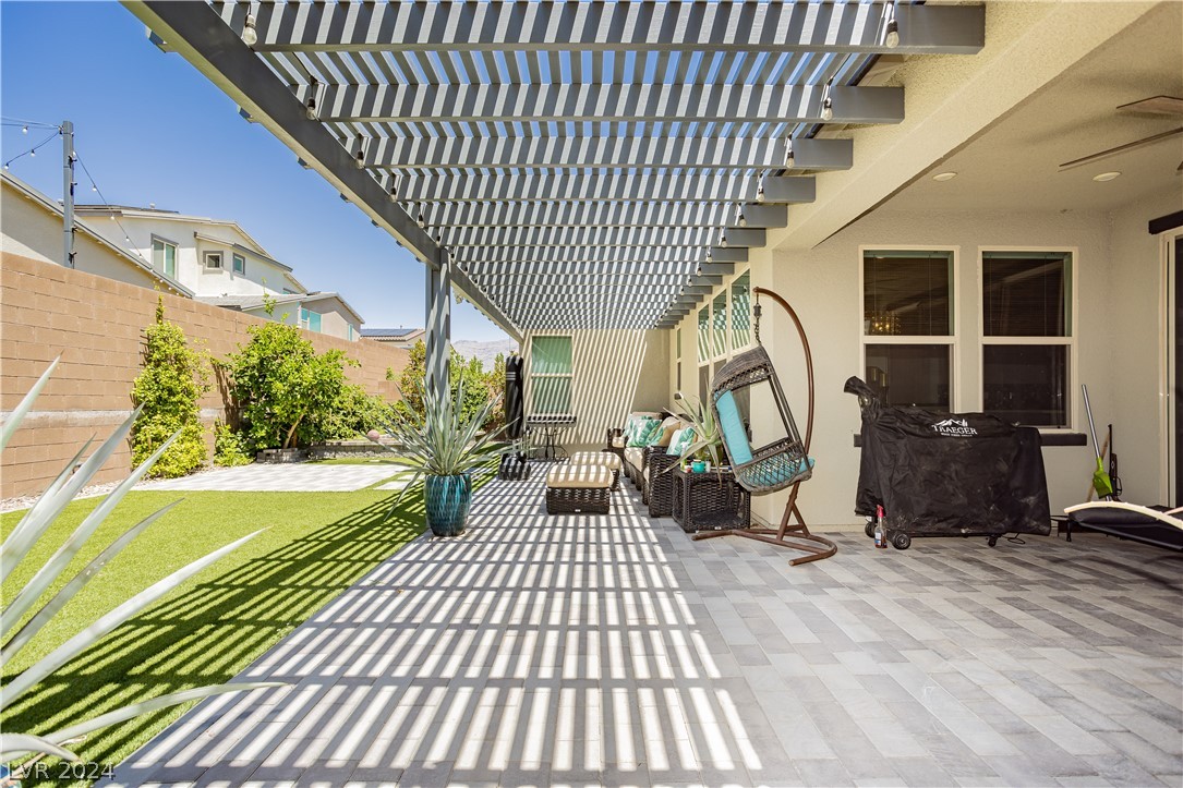 6833 Peakview Street