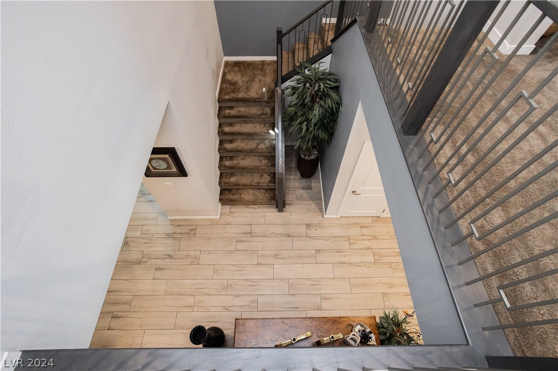 6833 Peakview Street