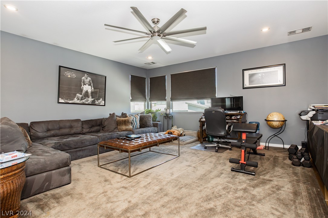 6833 Peakview Street