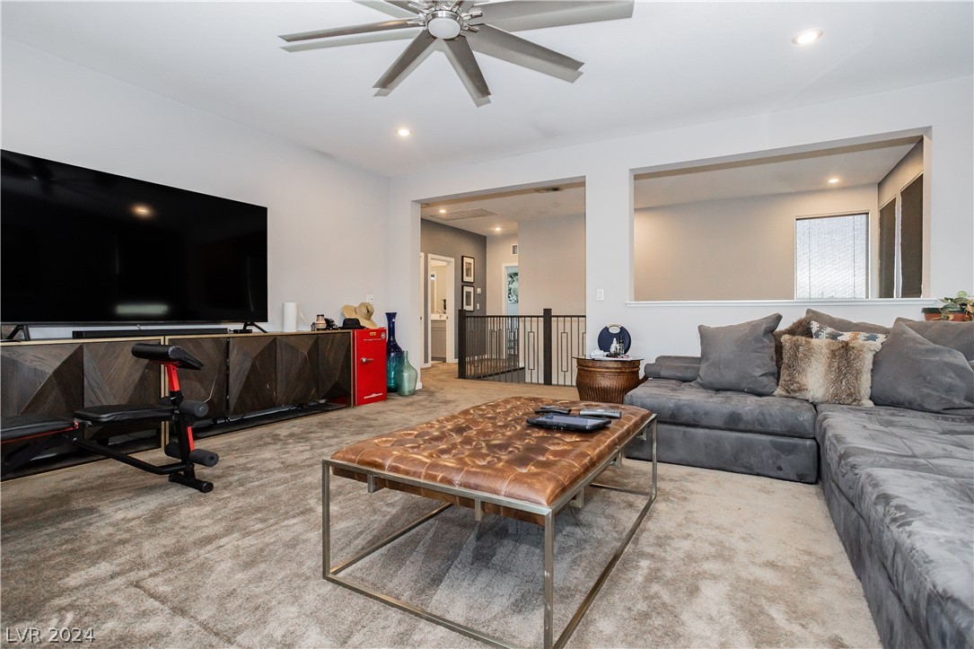 6833 Peakview Street