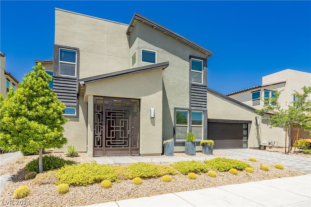 6833 Peakview Street