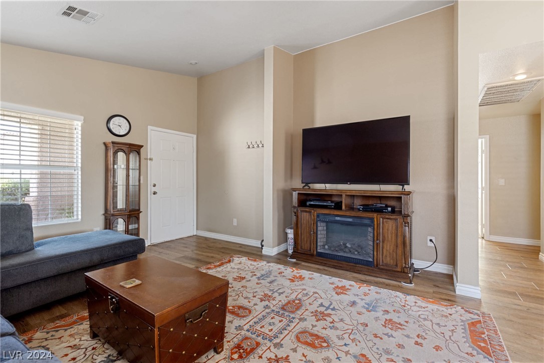 8508 Timber Pine Avenue