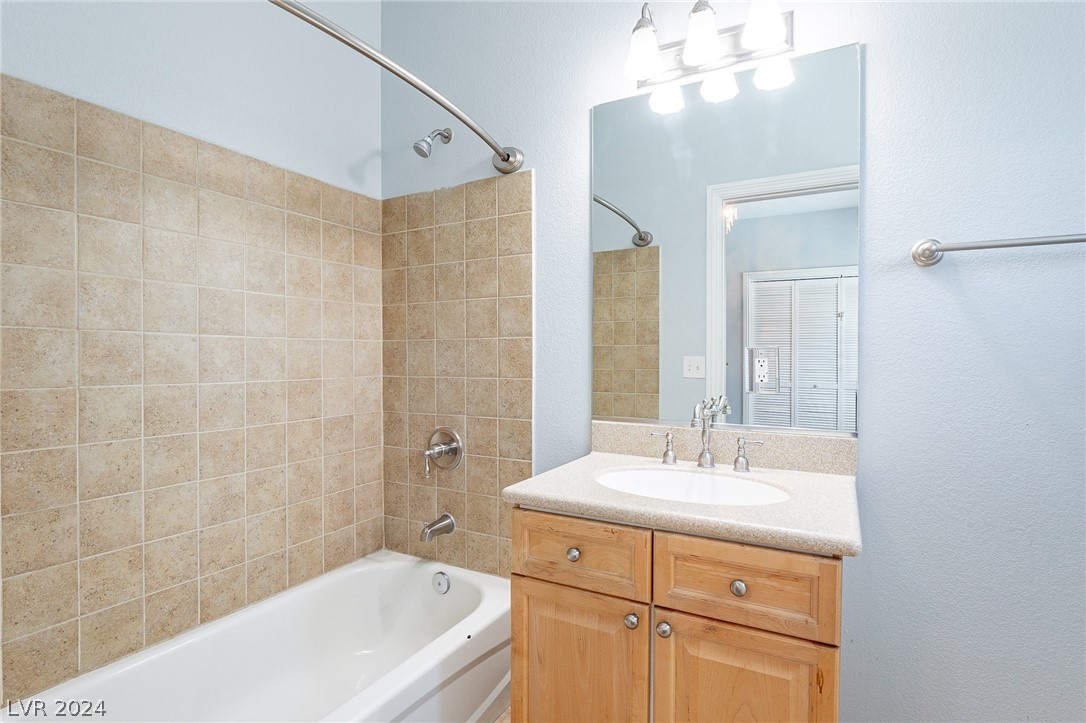 6513 West Tropical Parkway