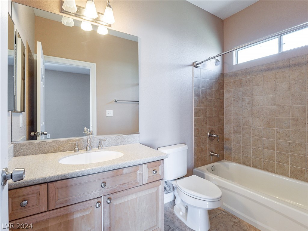 6513 West Tropical Parkway