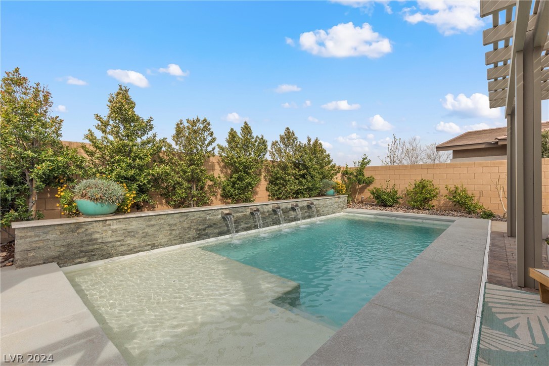 332 Cadence Vista Drive