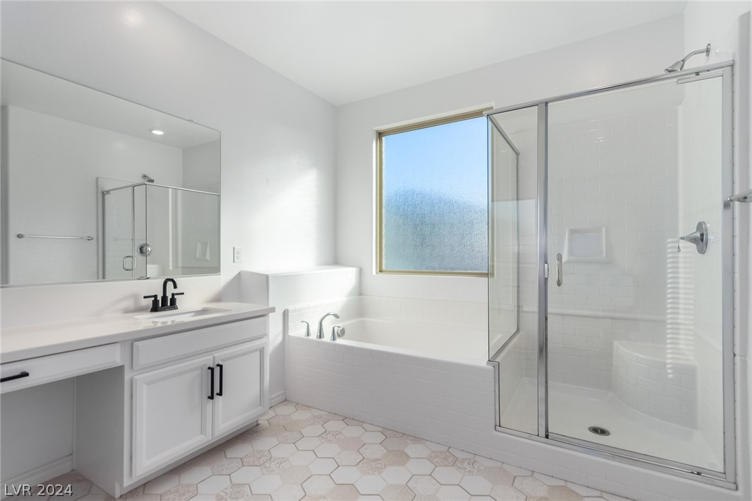 913 Sycamore Falls Street