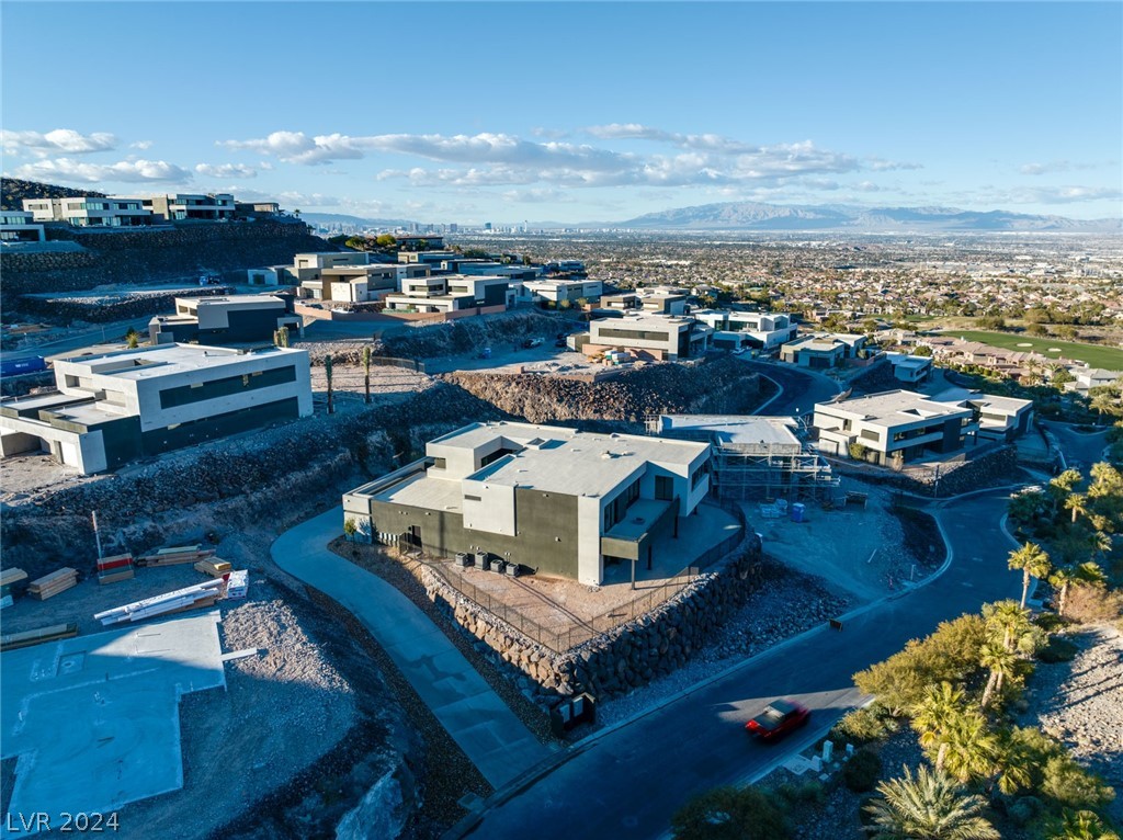 621 SLEEPING DRAGON Drive