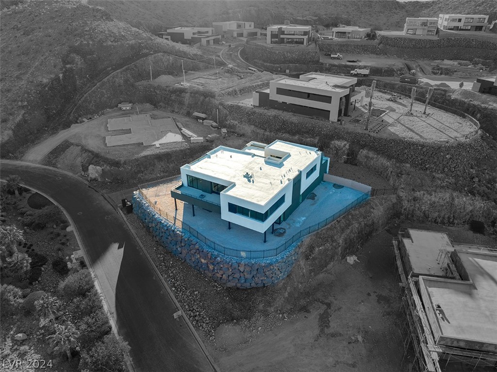 621 SLEEPING DRAGON Drive