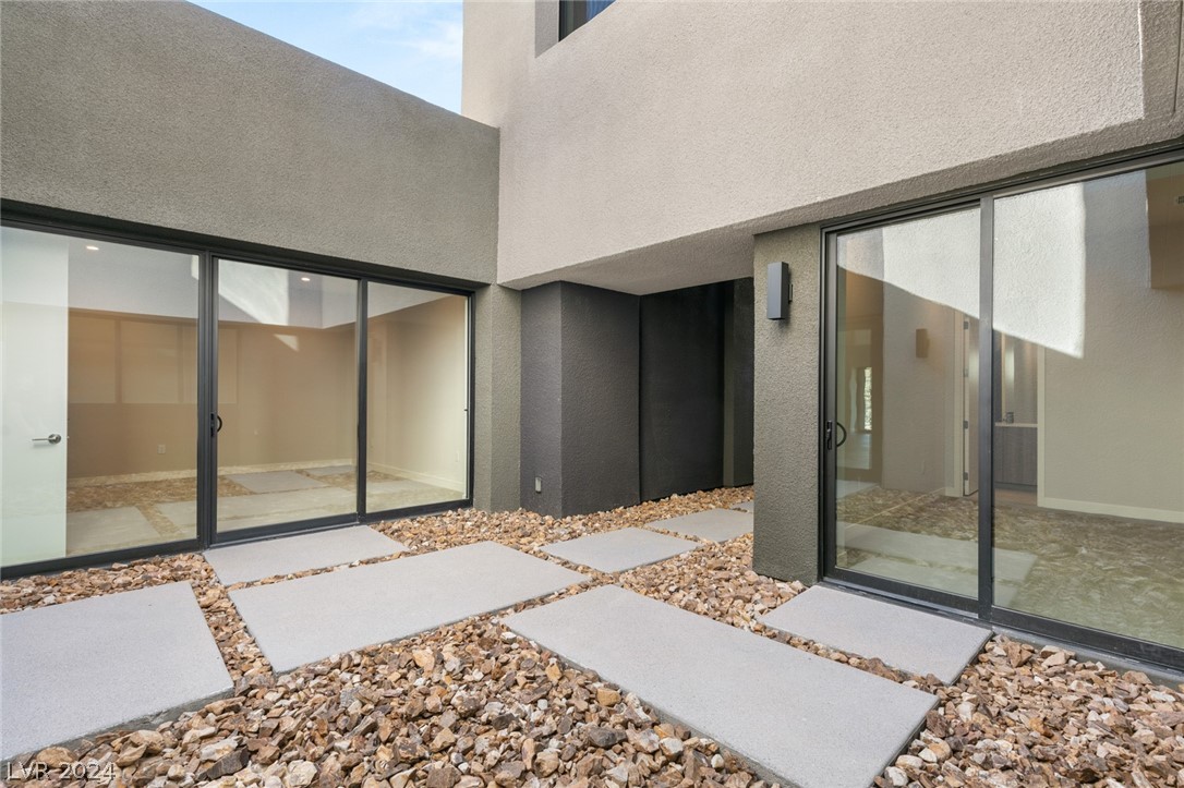 621 SLEEPING DRAGON Drive