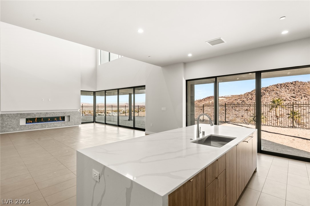 621 SLEEPING DRAGON Drive