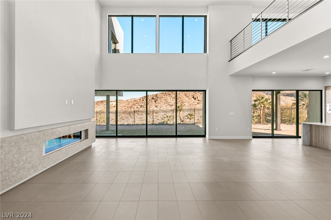 621 SLEEPING DRAGON Drive