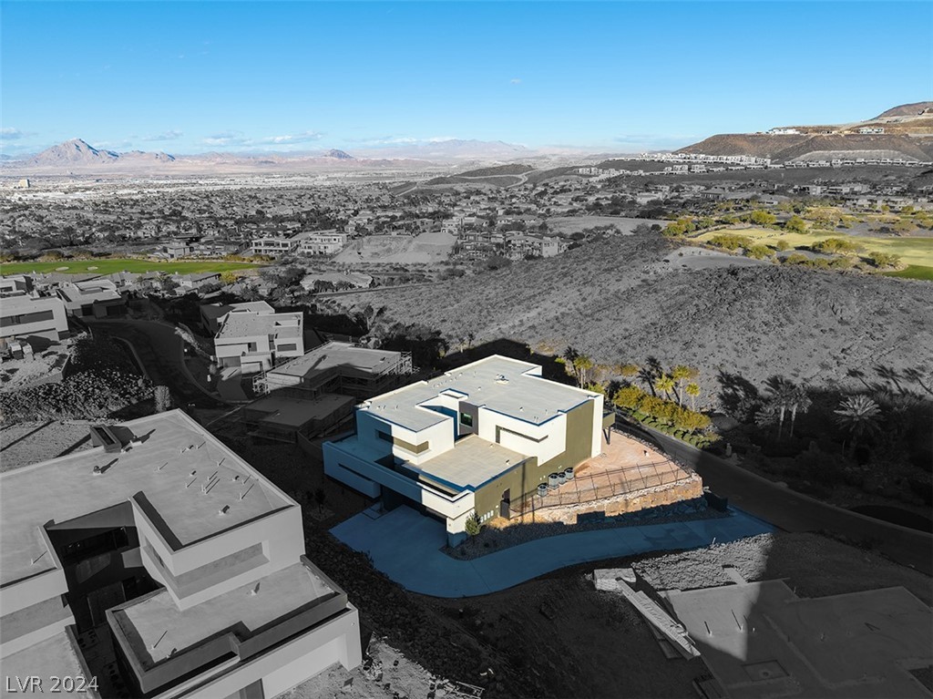 621 SLEEPING DRAGON Drive