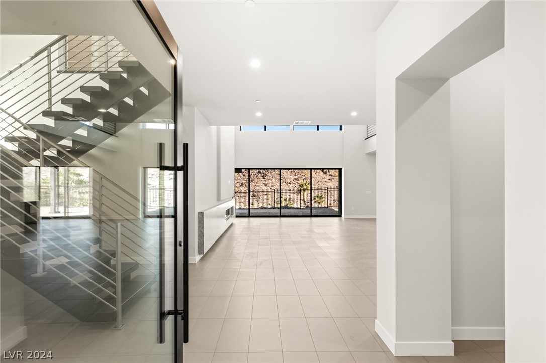 621 SLEEPING DRAGON Drive