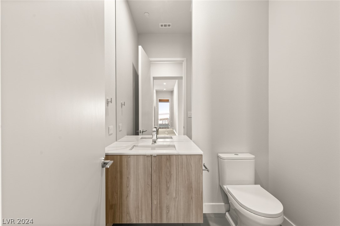 621 SLEEPING DRAGON Drive