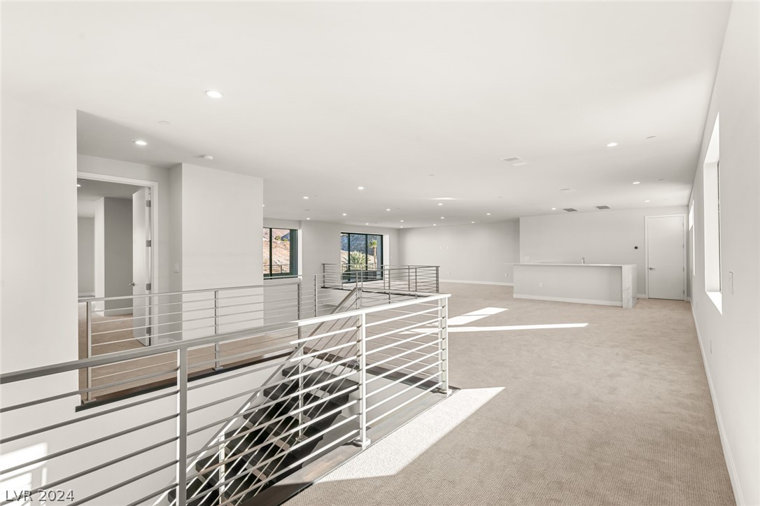 621 SLEEPING DRAGON Drive