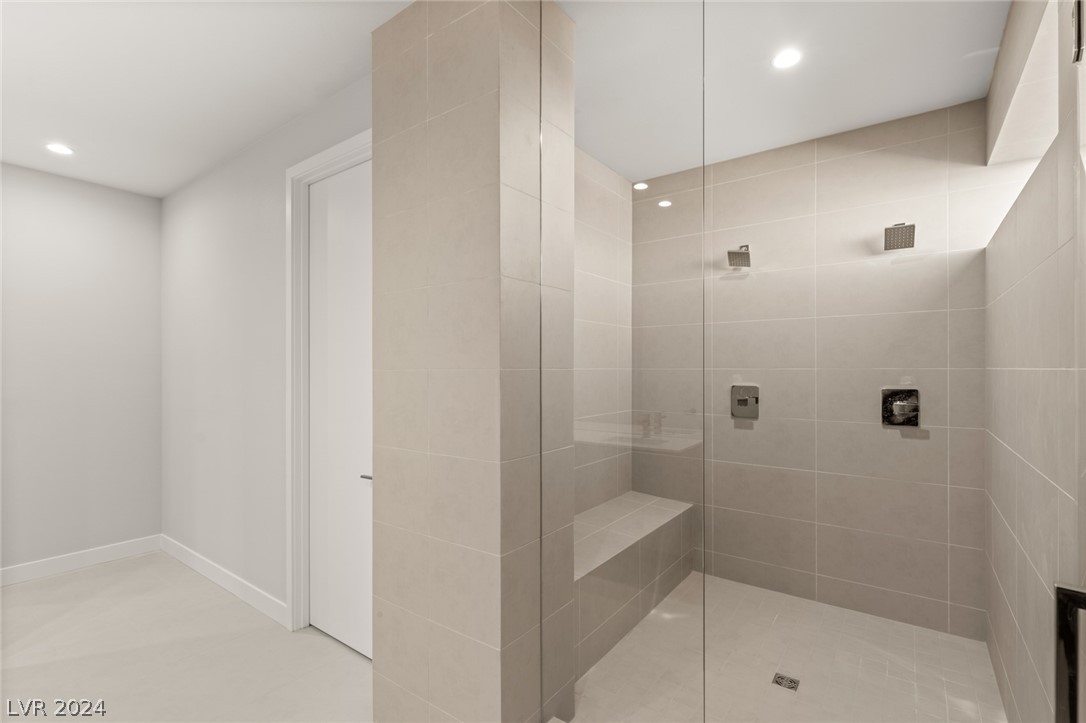 621 SLEEPING DRAGON Drive