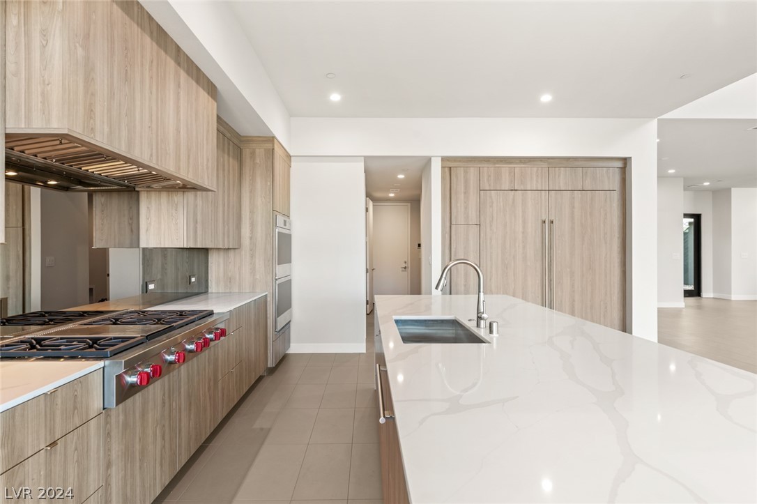 621 SLEEPING DRAGON Drive