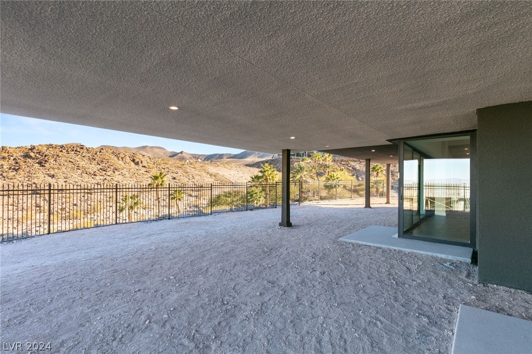 621 SLEEPING DRAGON Drive