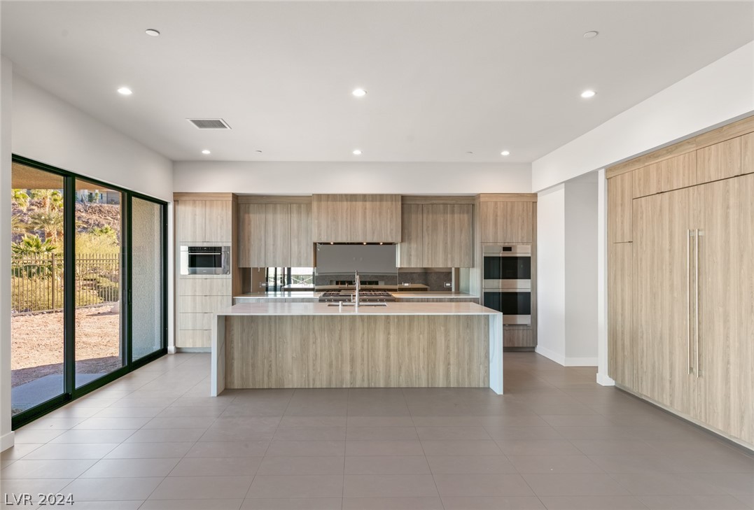 621 SLEEPING DRAGON Drive