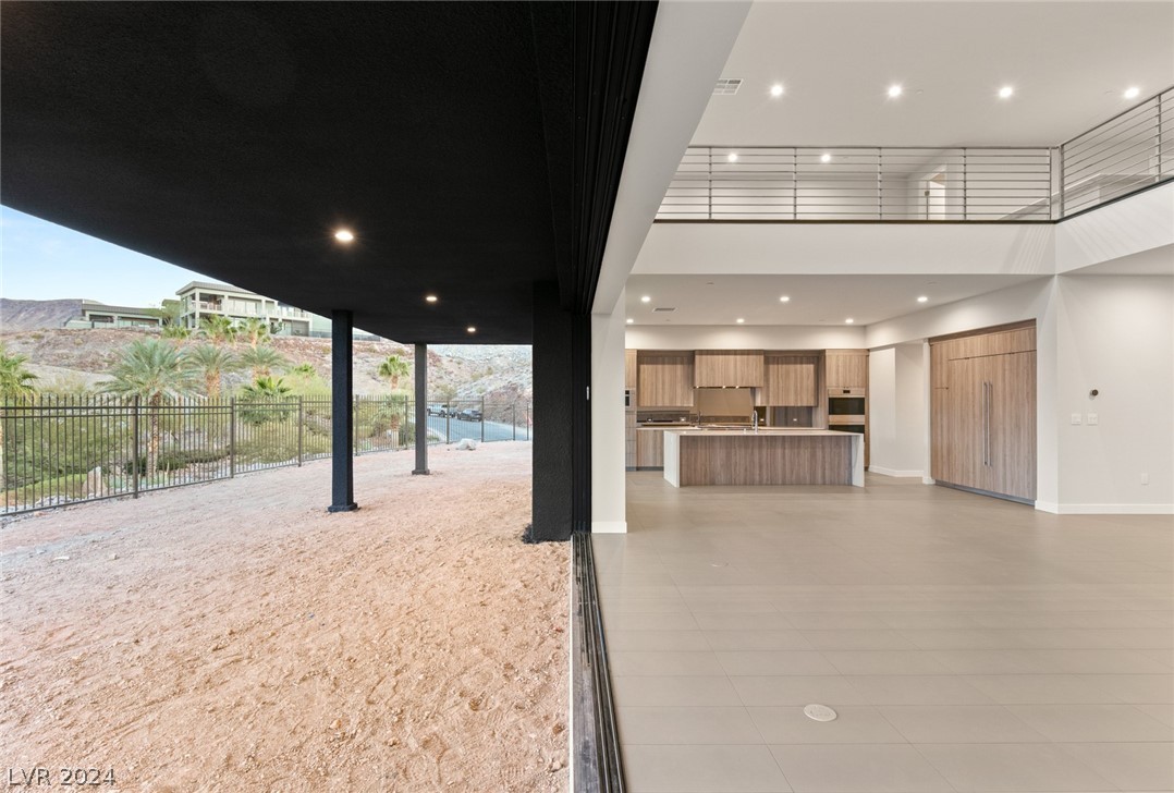 621 SLEEPING DRAGON Drive