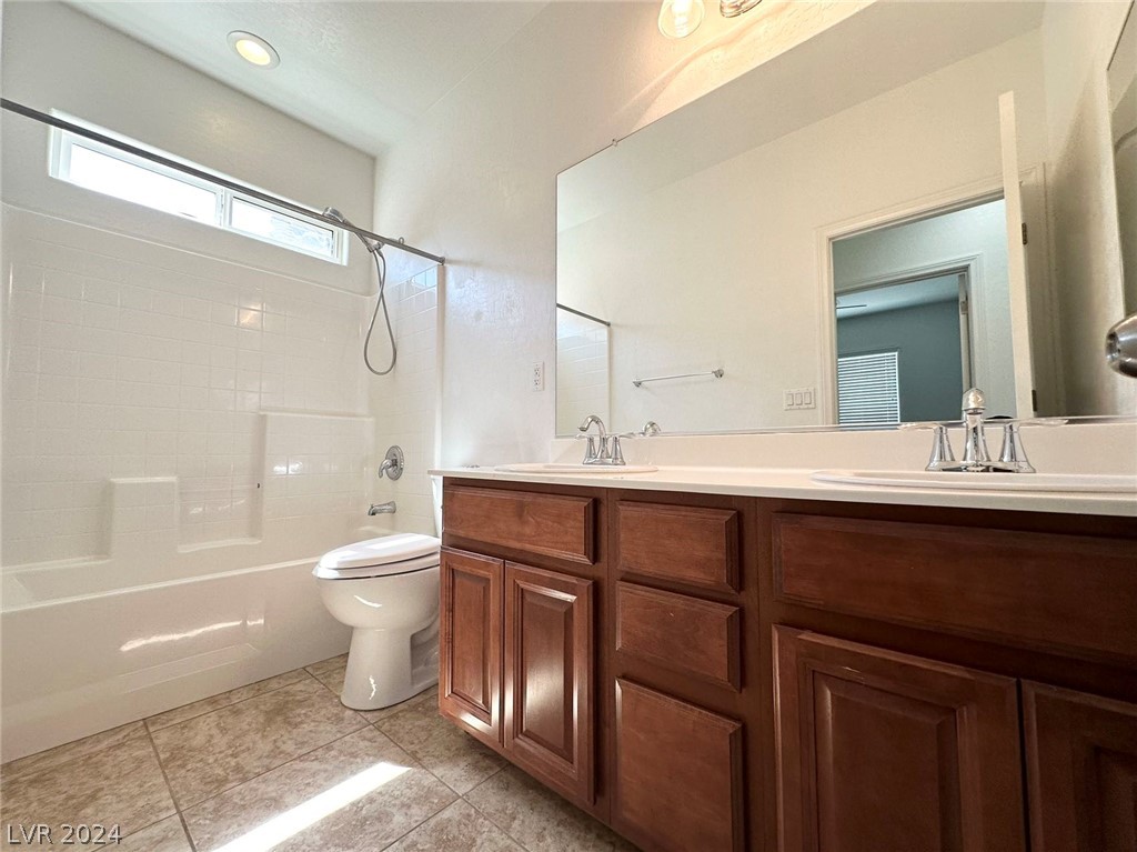 9328 Flowering Tulip Avenue