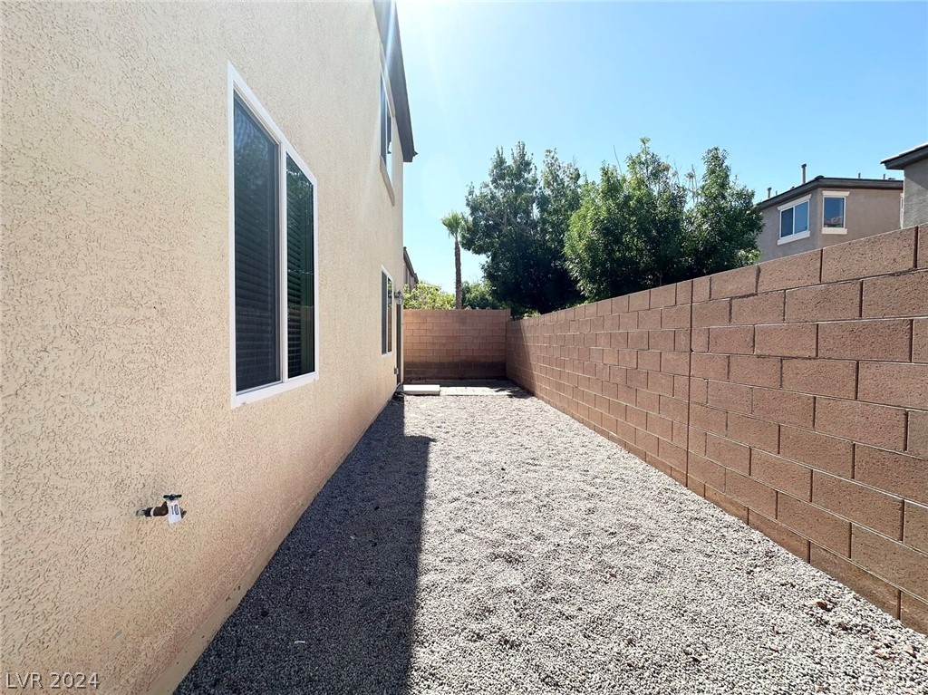 9328 Flowering Tulip Avenue