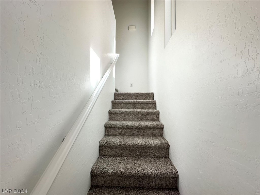 9328 Flowering Tulip Avenue