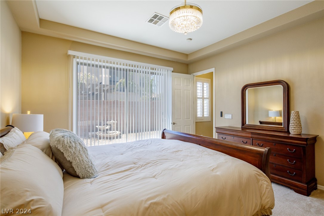 425 Via Stretto Avenue