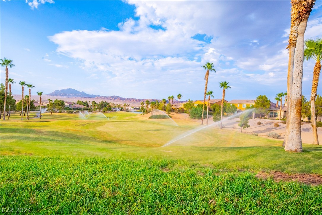 425 Via Stretto Avenue