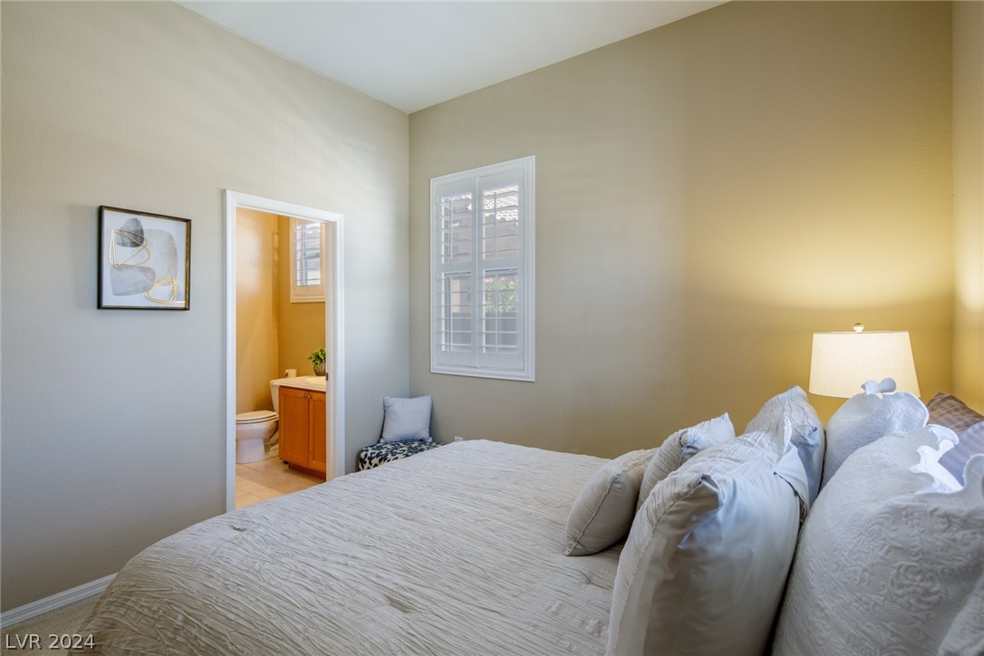 425 Via Stretto Avenue