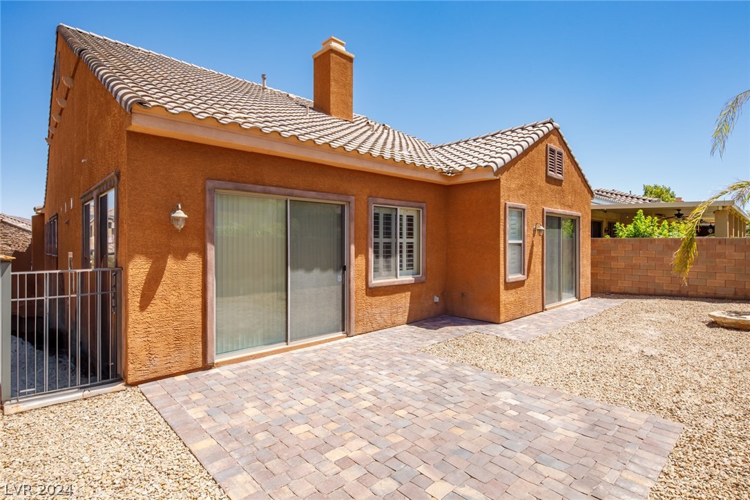 425 Via Stretto Avenue