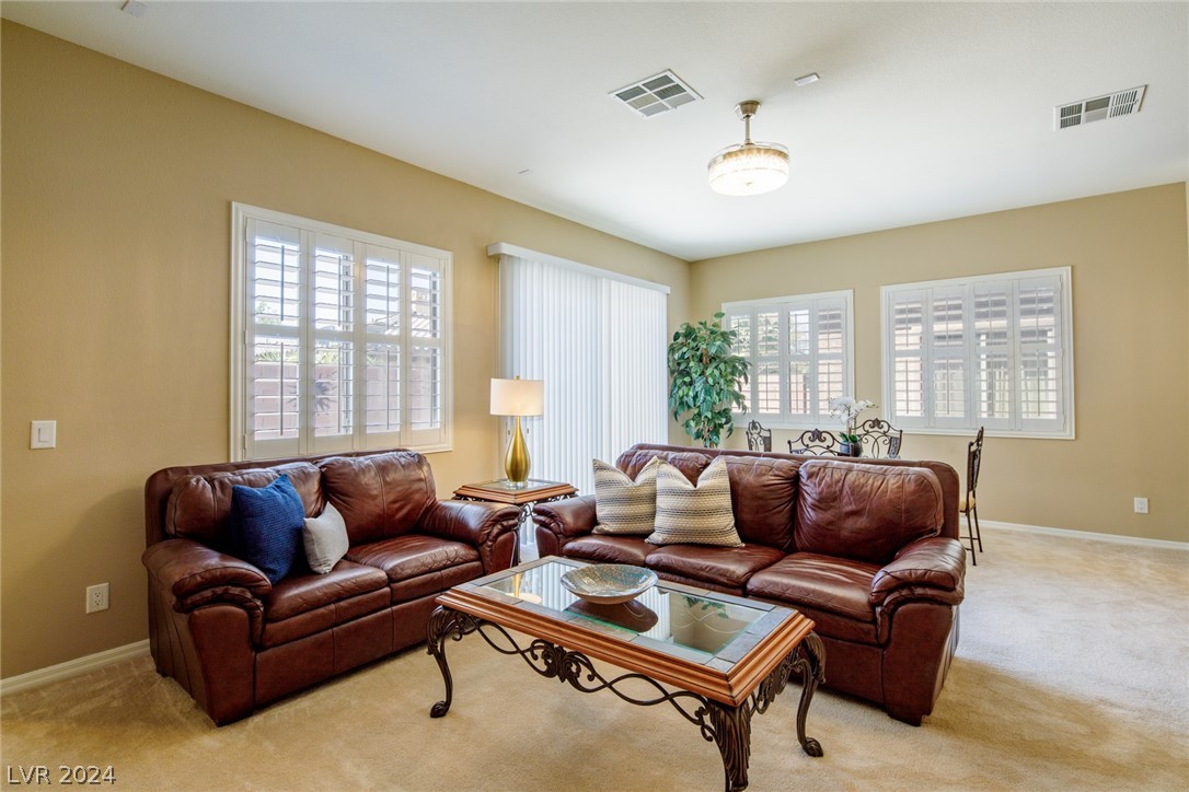 425 Via Stretto Avenue