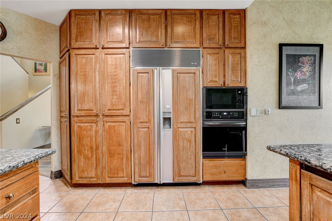 8941 Diamond Falls Drive