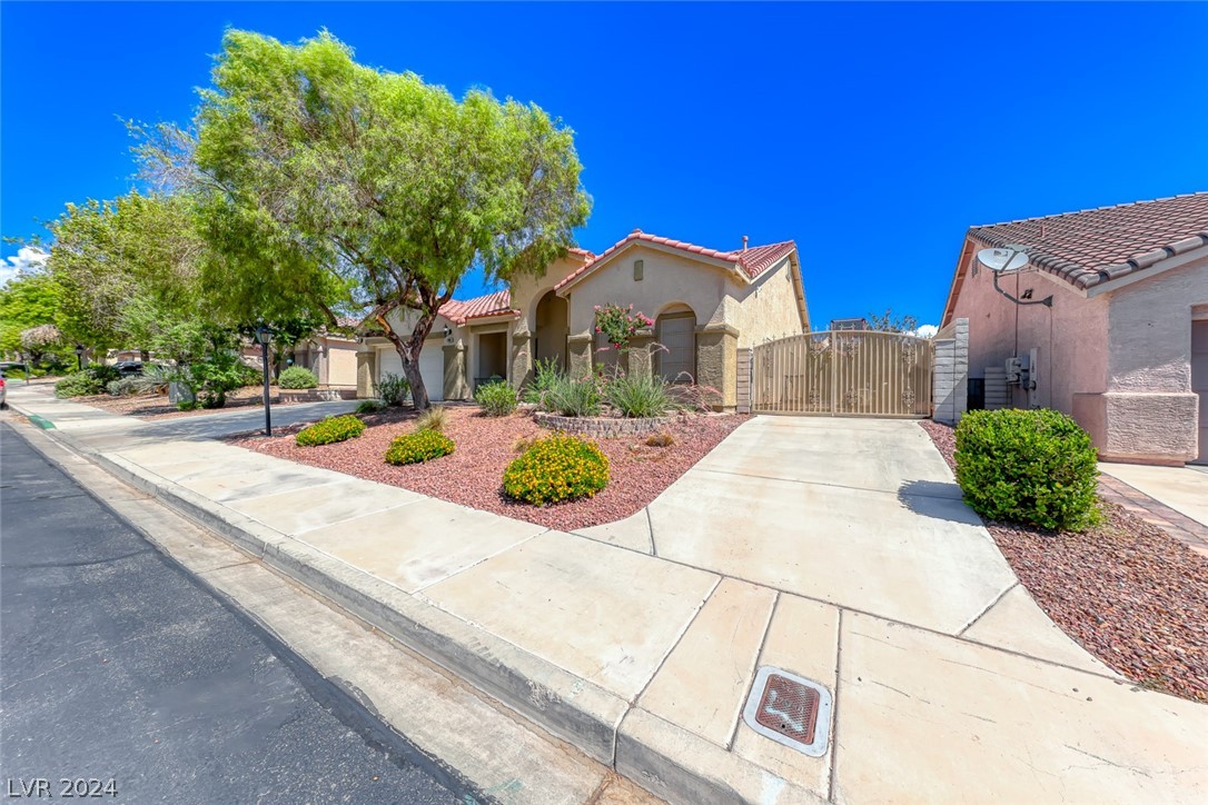 8904 Rusty Rifle Avenue