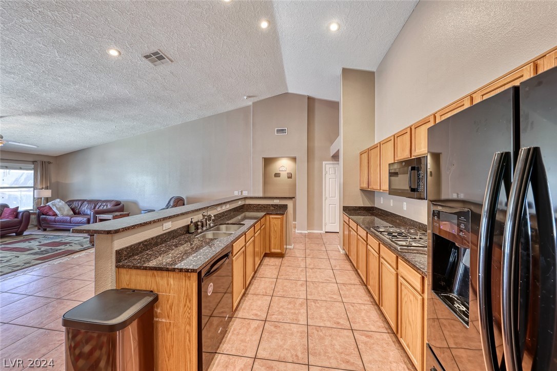 8904 Rusty Rifle Avenue