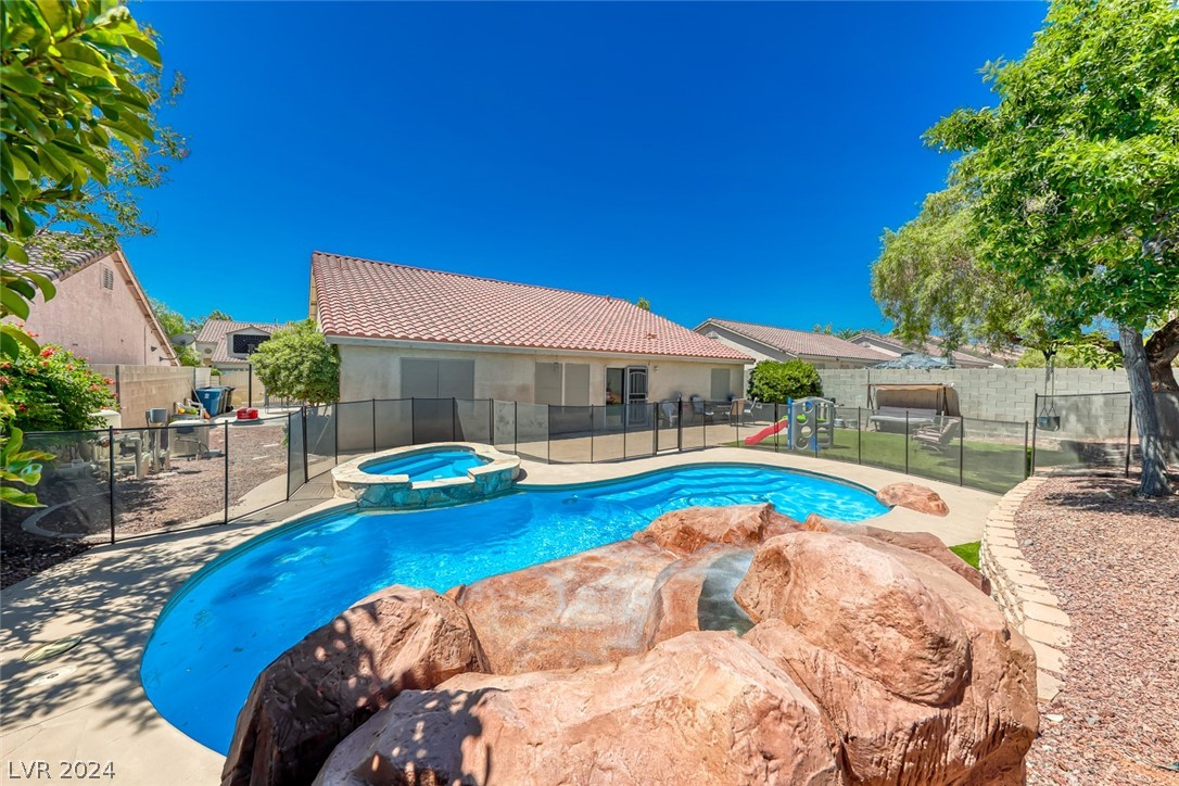 8904 Rusty Rifle Avenue