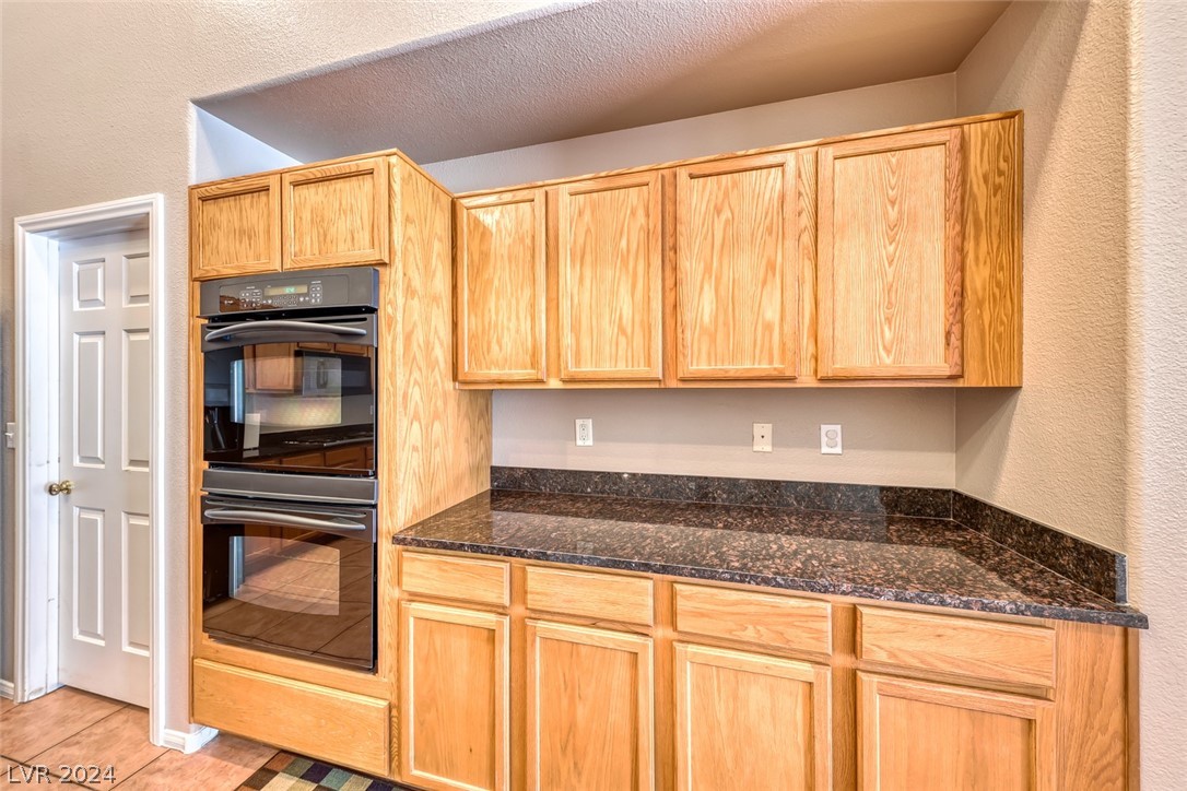 8904 Rusty Rifle Avenue