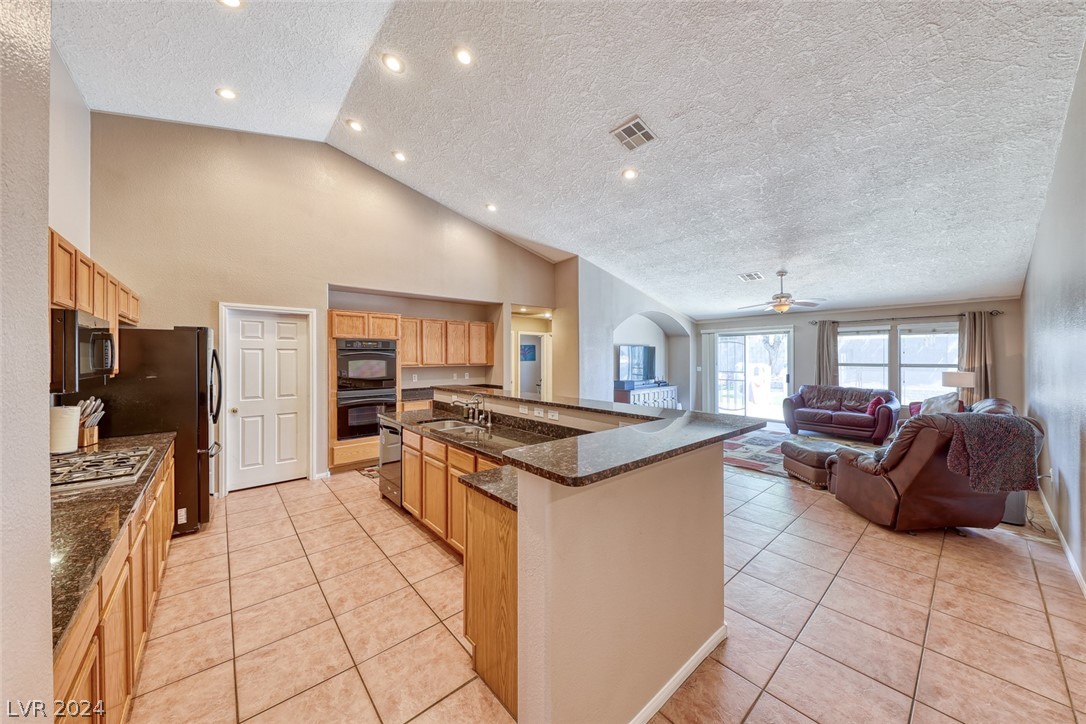 8904 Rusty Rifle Avenue