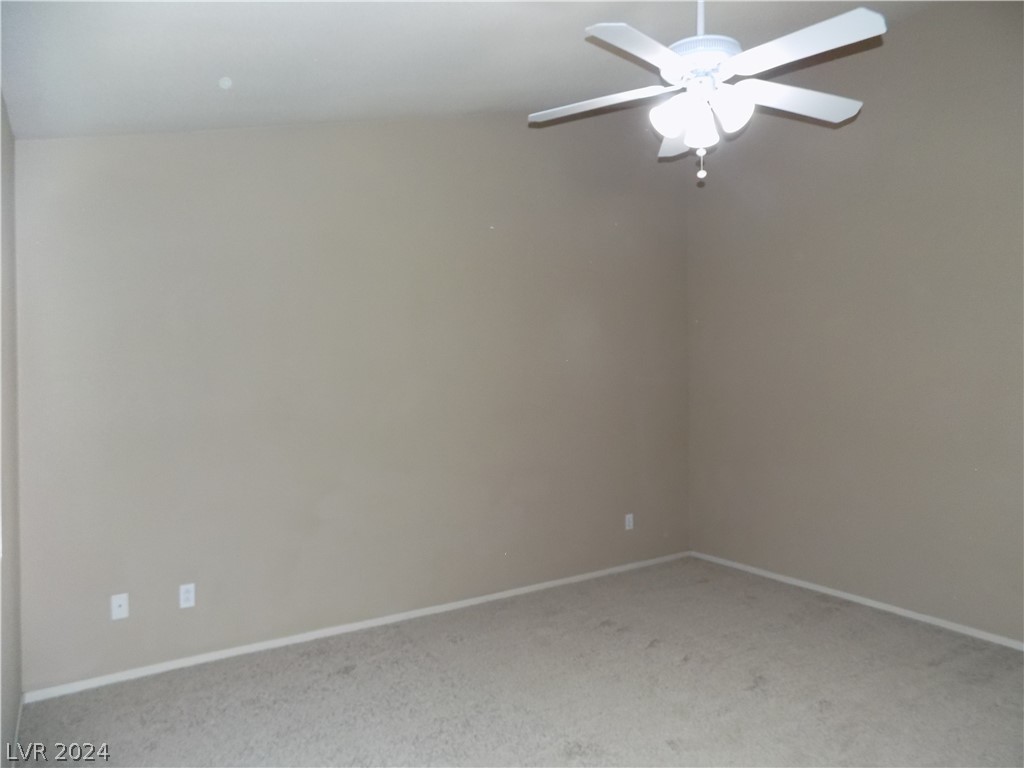 229 OXFORD CLOTH Court