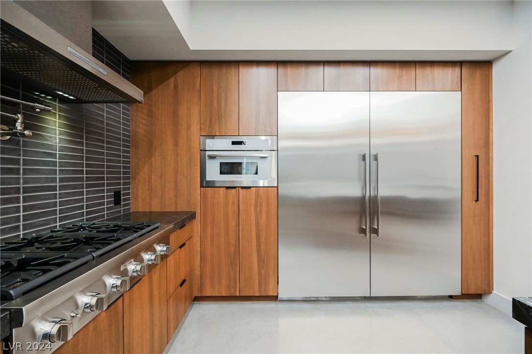 1530 Dragon Crest Avenue