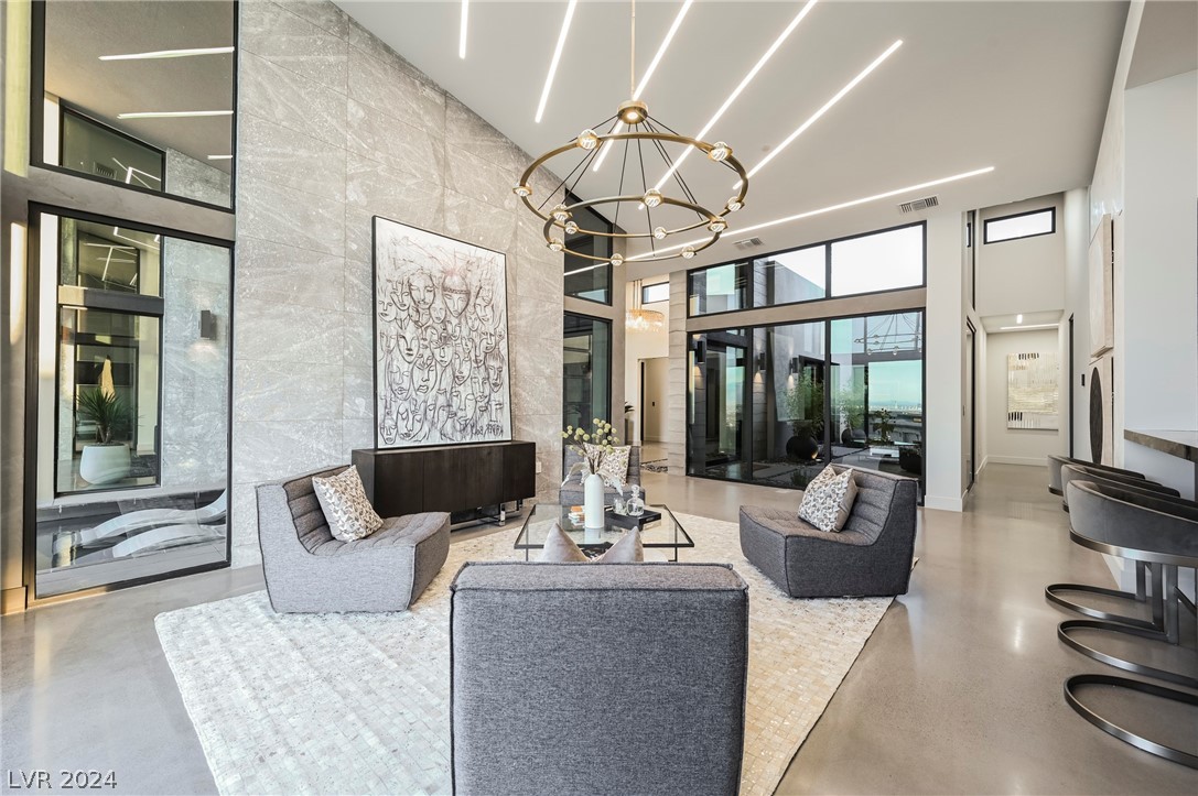 1530 Dragon Crest Avenue