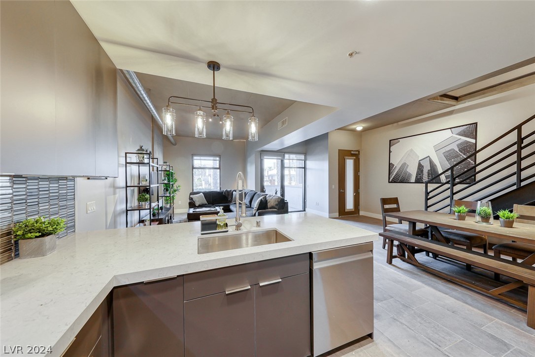 353 East Bonneville Avenue 129