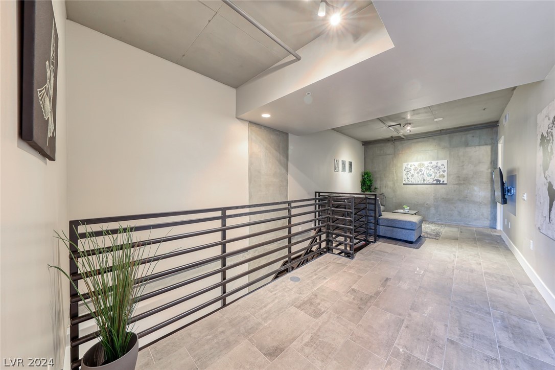 353 East Bonneville Avenue 129