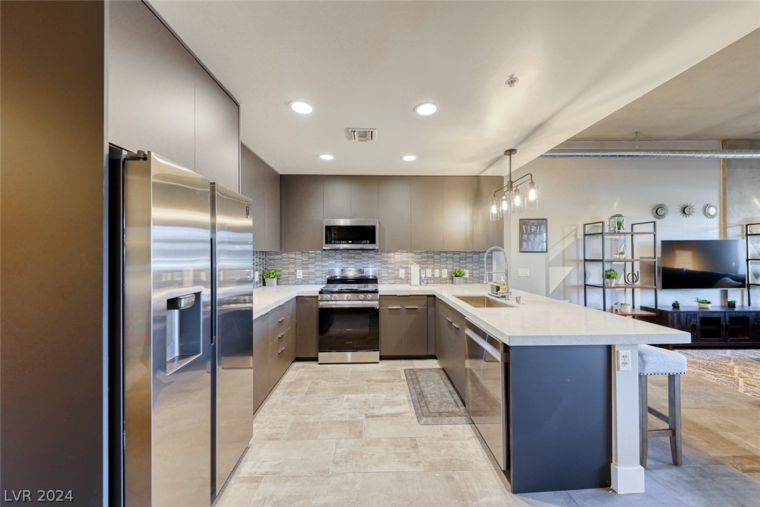 353 East Bonneville Avenue 129