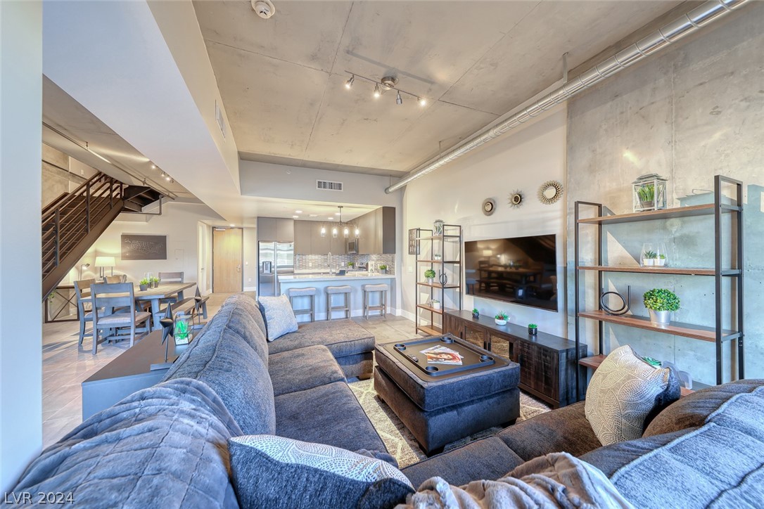 353 East Bonneville Avenue 129