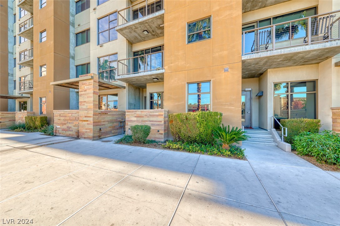 353 East Bonneville Avenue 129