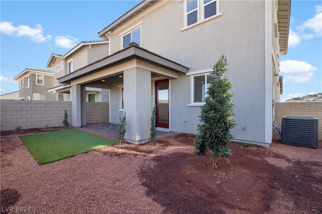 808 Cadence View Way